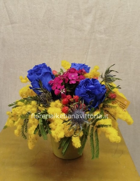 Composizione con mimosa
